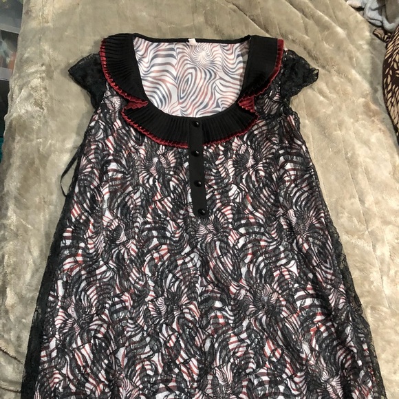 Size S LINDI tunic style black and red top - Picture 1 of 13